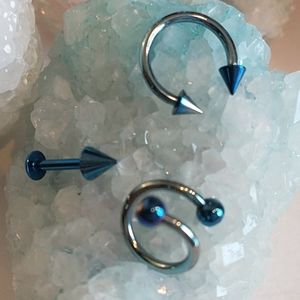 🇨🇦 Titanium body jewelry set (of 3)